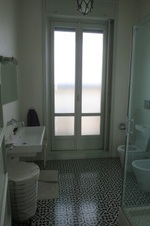 Enlarge photo 54