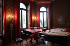 Enlarge photo 16