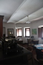 Enlarge photo 143
