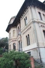 Enlarge photo 200