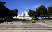 Enlarge photo 33