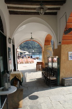 Enlarge photo 53