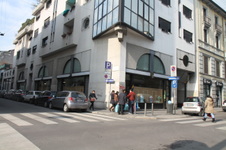 Enlarge photo 69
