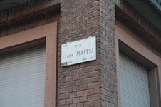 Enlarge photo 69