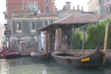 Enlarge photo 70