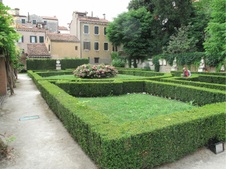 Enlarge photo 68