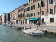 Enlarge photo 147