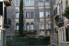 Enlarge photo 93