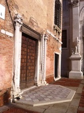Enlarge photo 147