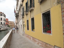 Enlarge photo 137