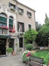 Enlarge photo 143