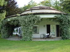 Enlarge photo 2