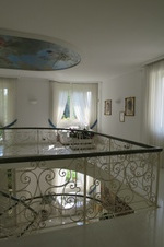 Enlarge photo 37