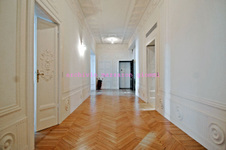 Enlarge photo 37