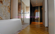 Enlarge photo 63