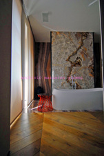 Enlarge photo 62