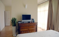 Enlarge photo 83