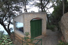 Enlarge photo 180