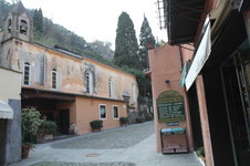 Enlarge photo 215