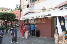 Enlarge photo 3