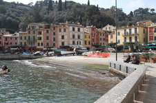 Enlarge photo 38