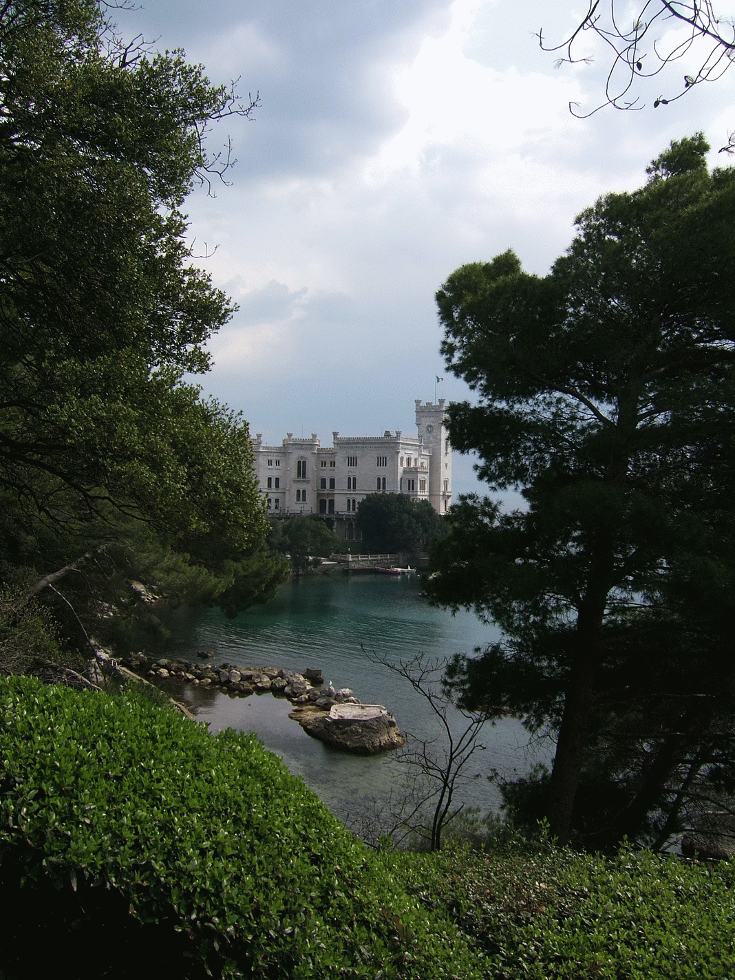 Enlarge photo 19