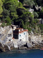 Enlarge photo 44