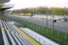 Enlarge photo 24