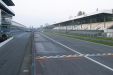 Enlarge photo 27