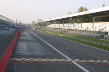 Enlarge photo 48