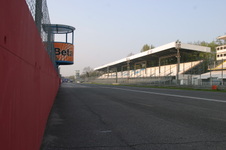 Enlarge photo 54