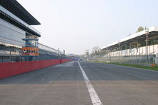 Enlarge photo 63