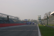 Enlarge photo 69