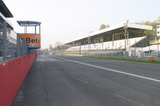 Enlarge photo 71