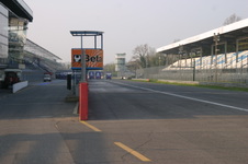 Enlarge photo 74
