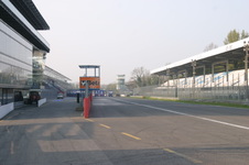 Enlarge photo 75