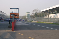Enlarge photo 76