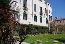 Enlarge photo 18