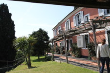 Enlarge photo 3