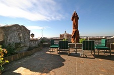 Enlarge photo 2