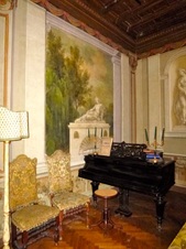Enlarge photo 13