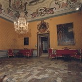 Enlarge photo 18