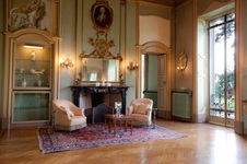 Enlarge photo 12