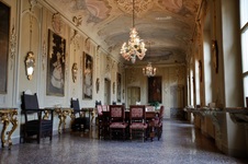 Enlarge photo 3