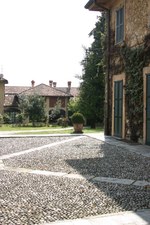 Enlarge photo 1
