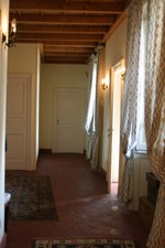 Enlarge photo 69