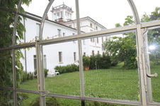 Enlarge photo 88
