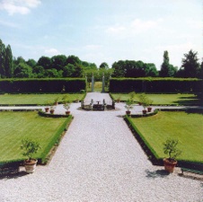 Enlarge photo 16