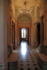 Enlarge photo 1