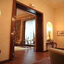 Enlarge photo 47